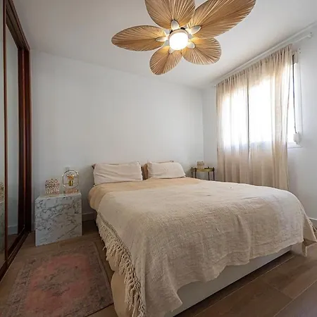 Holiday home Luxury Townhouse In Free Parking Fast Wifi *