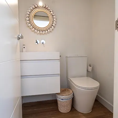 Luxury Townhouse In Free Parking Fast Wifi Holiday home *